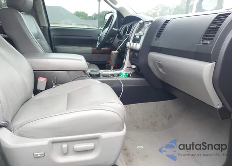 2010 Toyota Tundra Crewmax Limited из США, поврежденный, VIN 5TFFY5F16AX095009